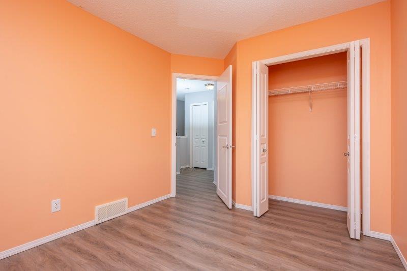 164 Bridleridge Gardens SW, Calgary, 3 Bedrooms Bedrooms, 0 ,1.5 BathroomsBathrooms,Houses,For Rent,164 Bridleridge Gardens SW,0,2951