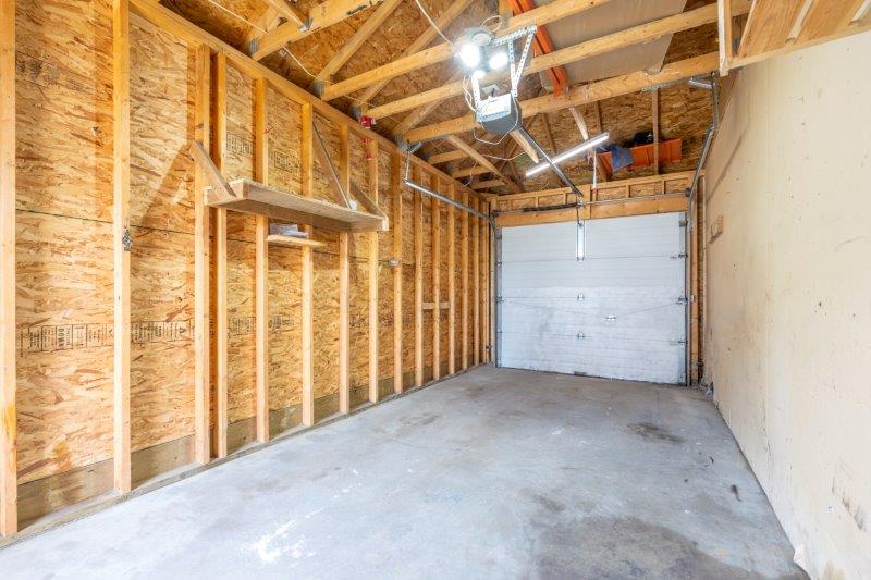 164 Bridleridge Gardens SW, Calgary, 3 Bedrooms Bedrooms, 0 ,1.5 BathroomsBathrooms,Houses,For Rent,164 Bridleridge Gardens SW,0,2951