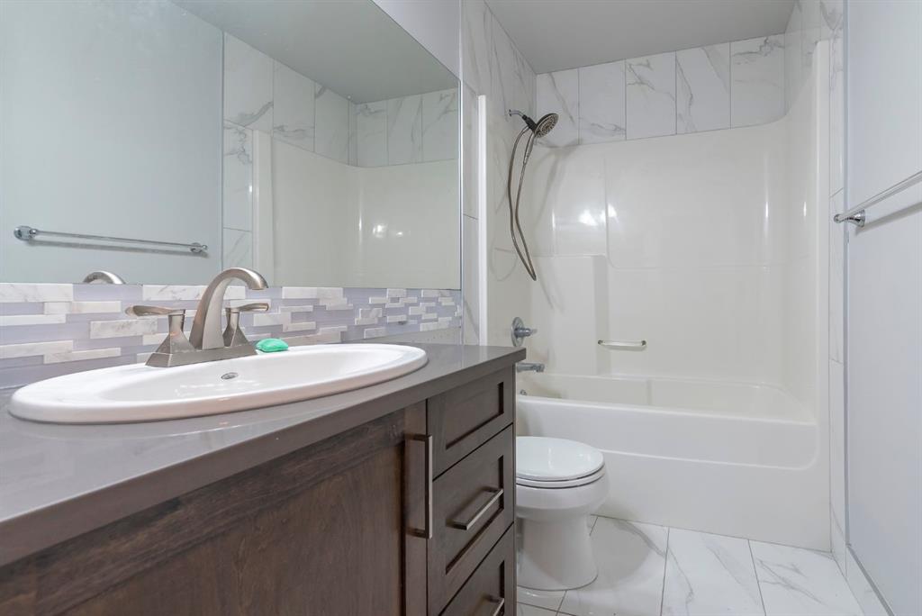 46 Bridleridge Green SW, Calgary, 3 Bedrooms Bedrooms, ,2 BathroomsBathrooms,Houses,Sold,2967