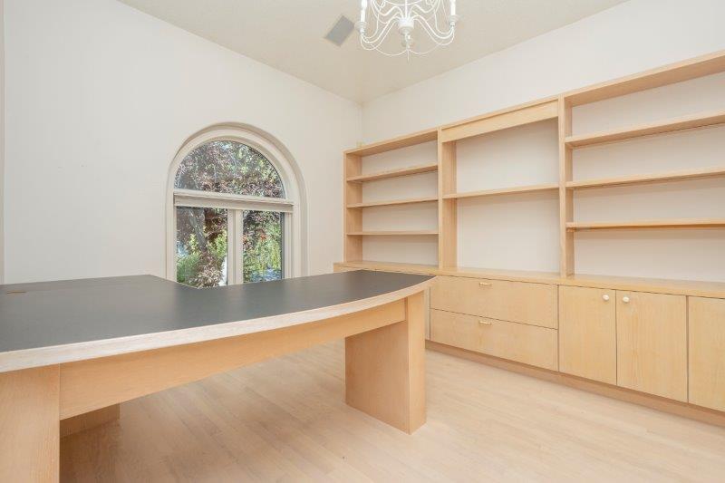 162 Schiller Crescent NW, Calgary, 4 Bedrooms Bedrooms, 0 ,3.5 BathroomsBathrooms,Houses,Rented,162 Schiller Crescent NW,0,2975