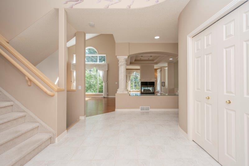 162 Schiller Crescent NW, Calgary, 4 Bedrooms Bedrooms, 0 ,3.5 BathroomsBathrooms,Houses,Rented,162 Schiller Crescent NW,0,2975