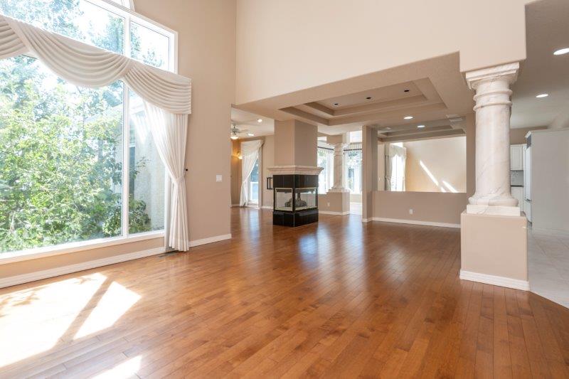 162 Schiller Crescent NW, Calgary, 4 Bedrooms Bedrooms, 0 ,3.5 BathroomsBathrooms,Houses,Rented,162 Schiller Crescent NW,0,2975