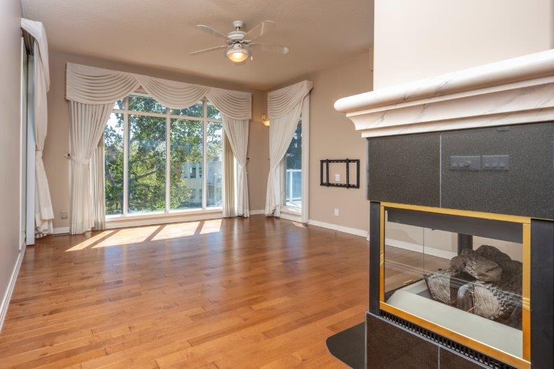 162 Schiller Crescent NW, Calgary, 4 Bedrooms Bedrooms, 0 ,3.5 BathroomsBathrooms,Houses,Rented,162 Schiller Crescent NW,0,2975