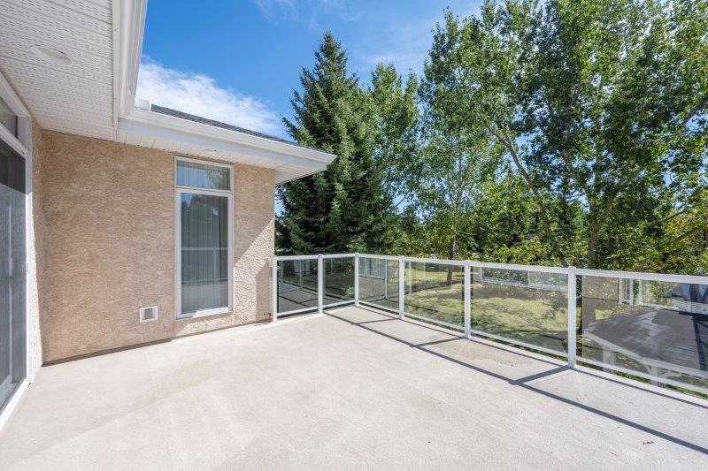 162 Schiller Crescent NW, Calgary, 4 Bedrooms Bedrooms, 0 ,3.5 BathroomsBathrooms,Houses,Rented,162 Schiller Crescent NW,0,2975