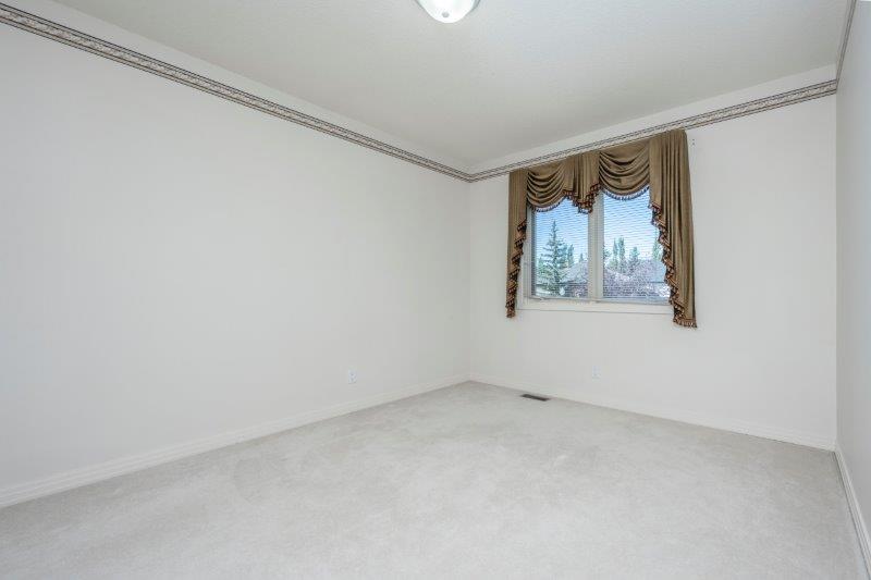 162 Schiller Crescent NW, Calgary, 4 Bedrooms Bedrooms, 0 ,3.5 BathroomsBathrooms,Houses,Rented,162 Schiller Crescent NW,0,2975