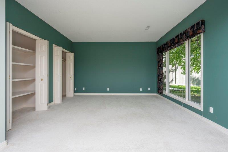 162 Schiller Crescent NW, Calgary, 4 Bedrooms Bedrooms, 0 ,3.5 BathroomsBathrooms,Houses,Rented,162 Schiller Crescent NW,0,2975