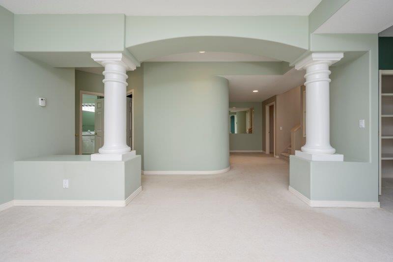 162 Schiller Crescent NW, Calgary, 4 Bedrooms Bedrooms, 0 ,3.5 BathroomsBathrooms,Houses,Rented,162 Schiller Crescent NW,0,2975