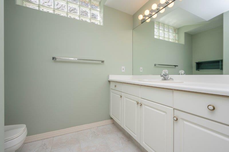 162 Schiller Crescent NW, Calgary, 4 Bedrooms Bedrooms, 0 ,3.5 BathroomsBathrooms,Houses,Rented,162 Schiller Crescent NW,0,2975