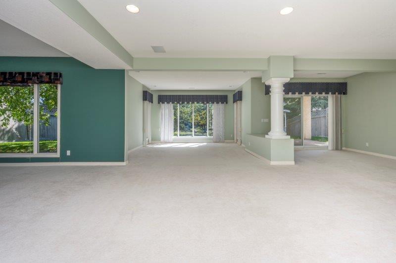 162 Schiller Crescent NW, Calgary, 4 Bedrooms Bedrooms, 0 ,3.5 BathroomsBathrooms,Houses,Rented,162 Schiller Crescent NW,0,2975