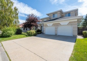 162 Schiller Crescent NW, Calgary, 4 Bedrooms Bedrooms, 0 ,3.5 BathroomsBathrooms,Houses,Rented,162 Schiller Crescent NW,0,2975