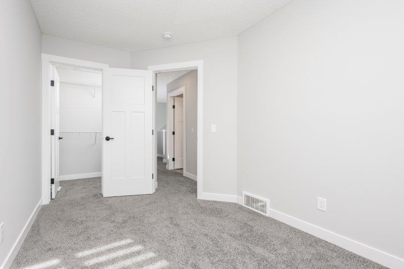 20405 45 St SE, Calgary, 3 Bedrooms Bedrooms, 0 ,2.5 BathroomsBathrooms,Houses,For Rent,20405 45 St SE,0,2981