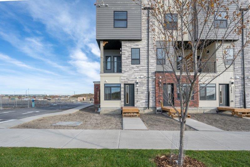 301, 156 Park Street, Cochrane, 3 Bedrooms Bedrooms, 0 ,1.5 BathroomsBathrooms,Condos/Townhouses,For Rent,Solstice,301, 156 Park Street,0,3012