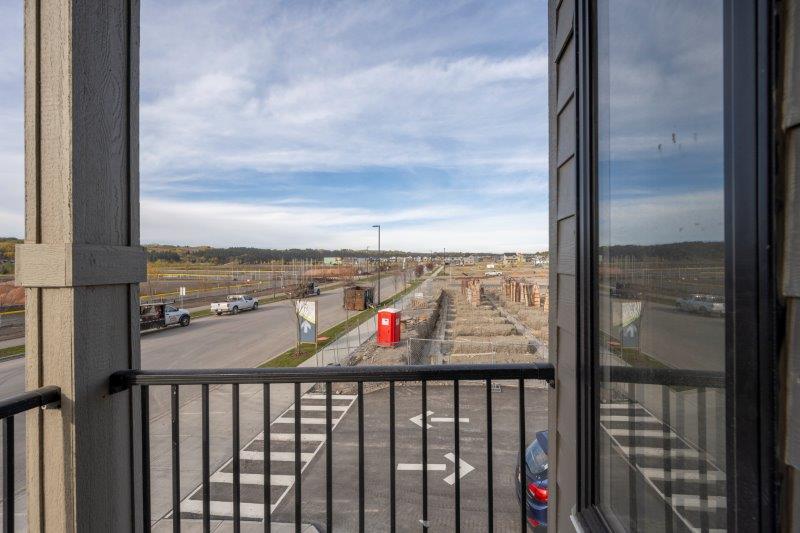 301, 156 Park Street, Cochrane, 3 Bedrooms Bedrooms, 0 ,1.5 BathroomsBathrooms,Condos/Townhouses,For Rent,Solstice,301, 156 Park Street,0,3012