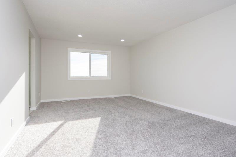 114 Finch Gardens SE, Calgary, 3 Bedrooms Bedrooms, 0 ,2 BathroomsBathrooms,Condos/Townhouses,For Rent,0,3035