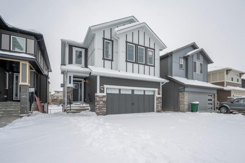 1021 Midtown Ave SW, Airdrie, 5 Bedrooms Bedrooms, 0 ,4 BathroomsBathrooms,Houses,For Rent,1021 Midtown Ave SW,0,3064