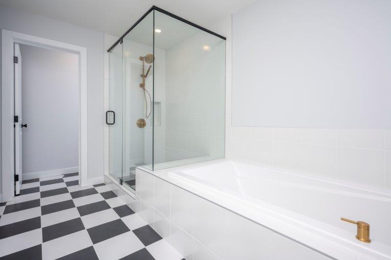 1021 Midtown Ave SW, Airdrie, 5 Bedrooms Bedrooms, 0 ,4 BathroomsBathrooms,Houses,For Rent,1021 Midtown Ave SW,0,3064
