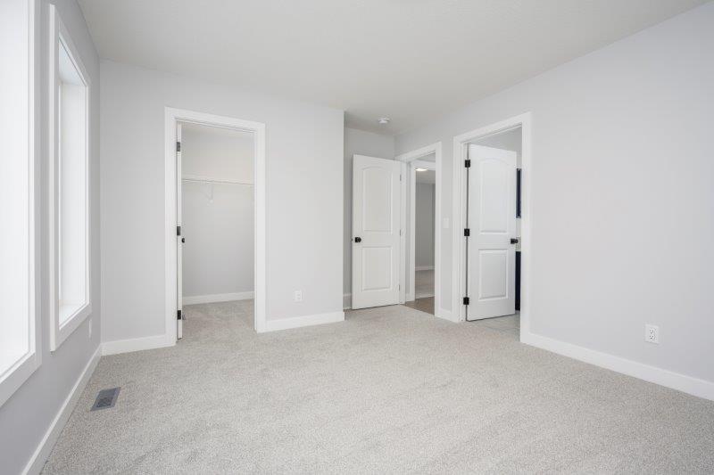 1021 Midtown Ave SW, Airdrie, 5 Bedrooms Bedrooms, 0 ,4 BathroomsBathrooms,Houses,For Rent,1021 Midtown Ave SW,0,3064
