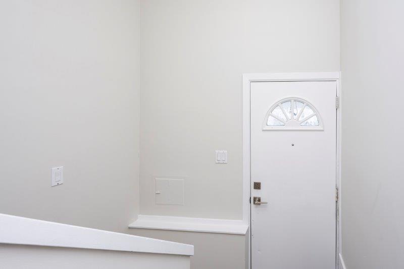 2735B Brecken Rd NW, Calgary, 2 Bedrooms Bedrooms, ,1 BathroomBathrooms,Houses,Rented,2735B Brecken Rd NW,3069