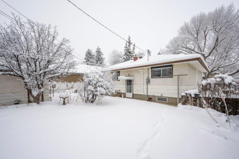 2735B Brecken Rd NW, Calgary, 2 Bedrooms Bedrooms, ,1 BathroomBathrooms,Houses,Rented,2735B Brecken Rd NW,3069