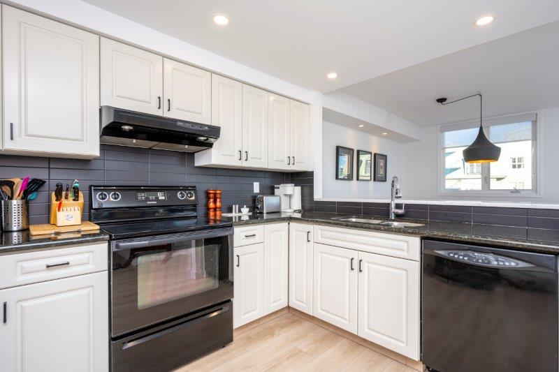 502, 225 25 Ave SW, Calgary, 2 Bedrooms Bedrooms, ,2 BathroomsBathrooms,Condos/Townhouses,Rented,Riverscape ,502, 225 25 Ave SW,3094
