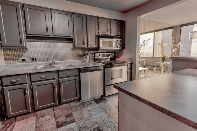 1005, 330 26 Avenue SW, Calgary, 1.5 Bedrooms Bedrooms, ,2 BathroomsBathrooms,Condos/Townhouses,Rented,Roxboro House,1005, 330 26 Avenue SW,3105