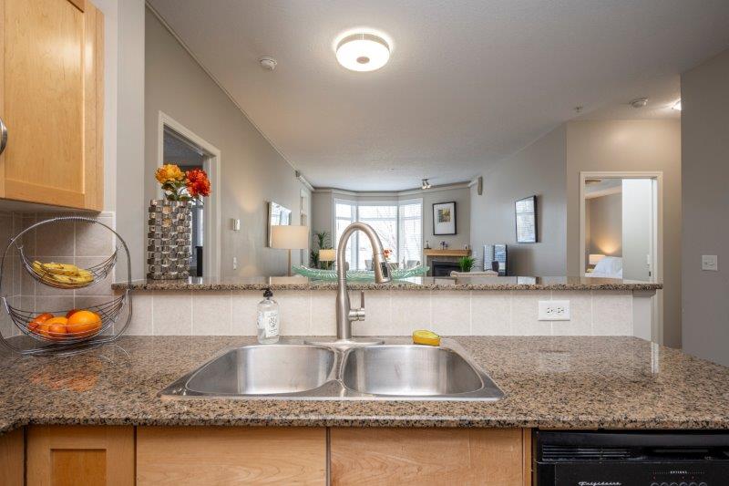 205, 5720 2 Street SW, Calgary, 2 Bedrooms Bedrooms, ,2 BathroomsBathrooms,Condos/Townhouses,Rented,Manchester Place,205, 5720 2 Street SW,3106