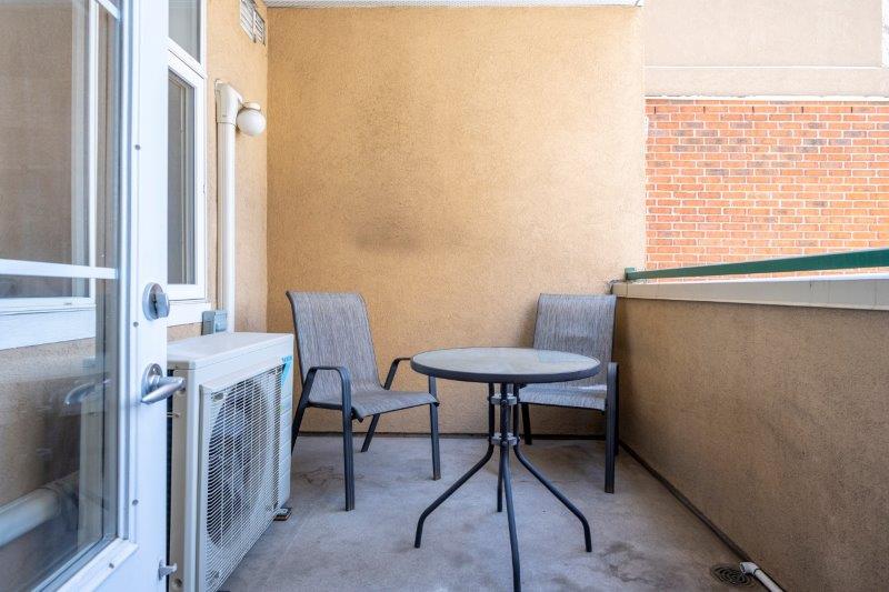 205, 5720 2 Street SW, Calgary, 2 Bedrooms Bedrooms, ,2 BathroomsBathrooms,Condos/Townhouses,Rented,Manchester Place,205, 5720 2 Street SW,3106