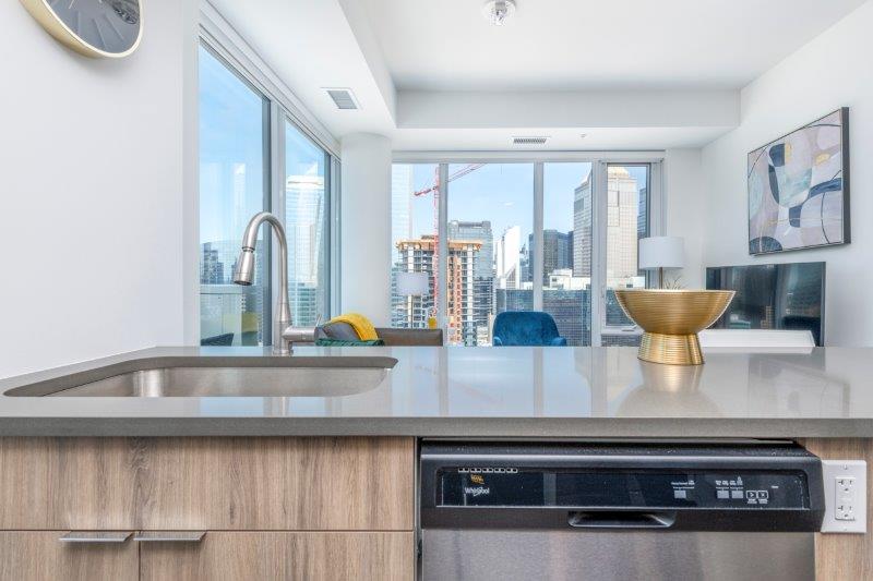 2305, 510 12 Avenue Southwest, Calgary, 2 Bedrooms Bedrooms, ,2 BathroomsBathrooms,Condos/Townhouses,Rented,One Park Central,2305, 510 12 Avenue Southwest,3116