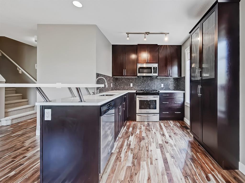 27 Aspen Hills Common Southwest, Calgary, 2 Bedrooms Bedrooms, 0 ,2.5 BathroomsBathrooms,Condos/Townhouses,For Rent,Mosaic of Aspen Hills,27 Aspen Hills Common Southwest,0,3117