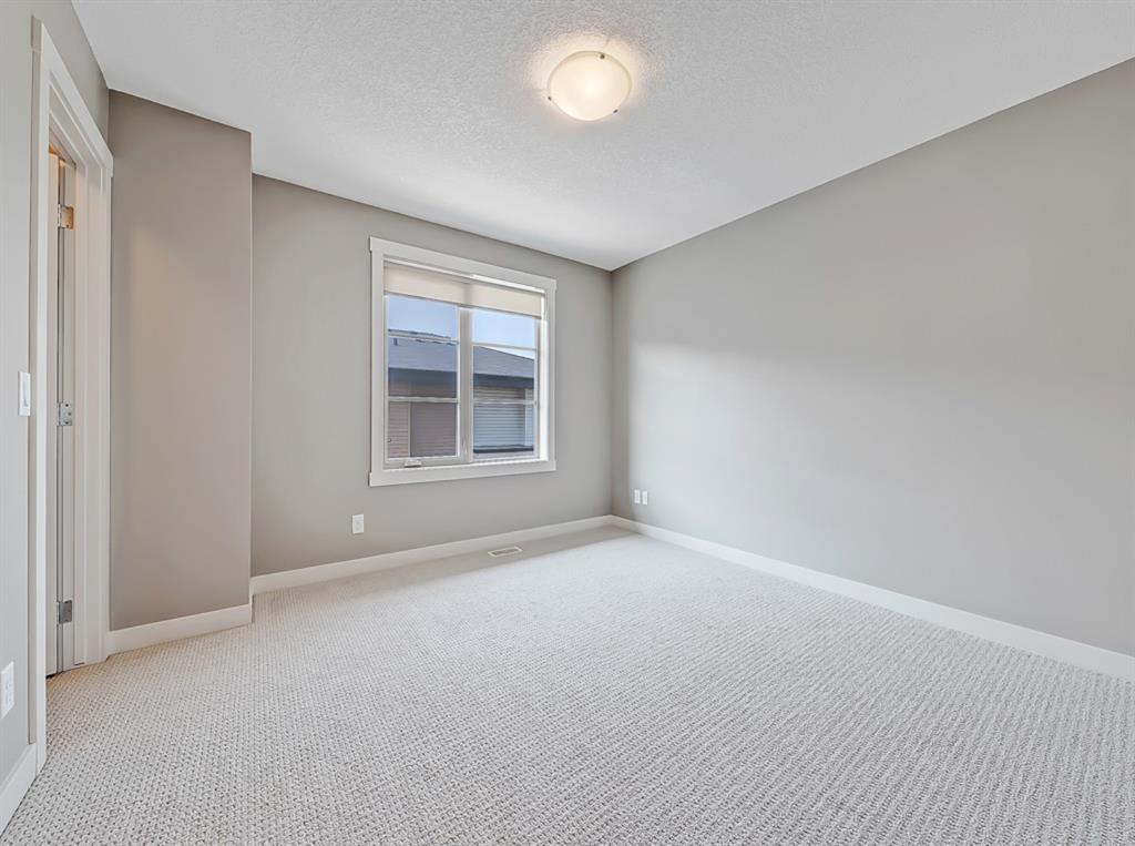 27 Aspen Hills Common Southwest, Calgary, 2 Bedrooms Bedrooms, 0 ,2.5 BathroomsBathrooms,Condos/Townhouses,For Rent,Mosaic of Aspen Hills,27 Aspen Hills Common Southwest,0,3117