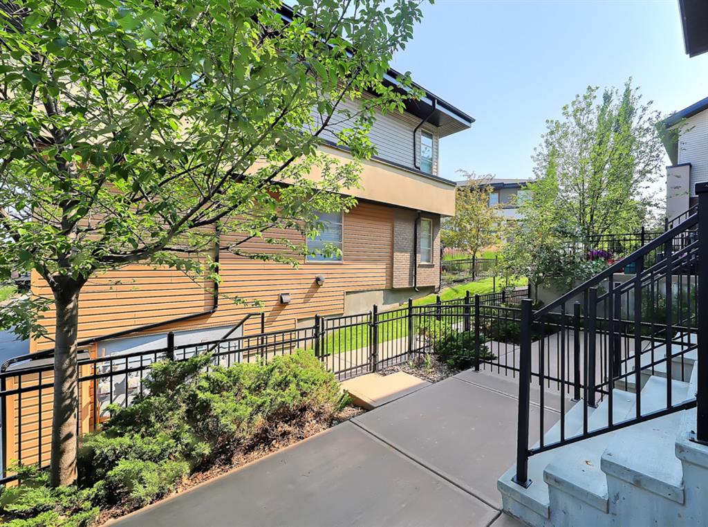 27 Aspen Hills Common Southwest, Calgary, 2 Bedrooms Bedrooms, 0 ,2.5 BathroomsBathrooms,Condos/Townhouses,For Rent,Mosaic of Aspen Hills,27 Aspen Hills Common Southwest,0,3117