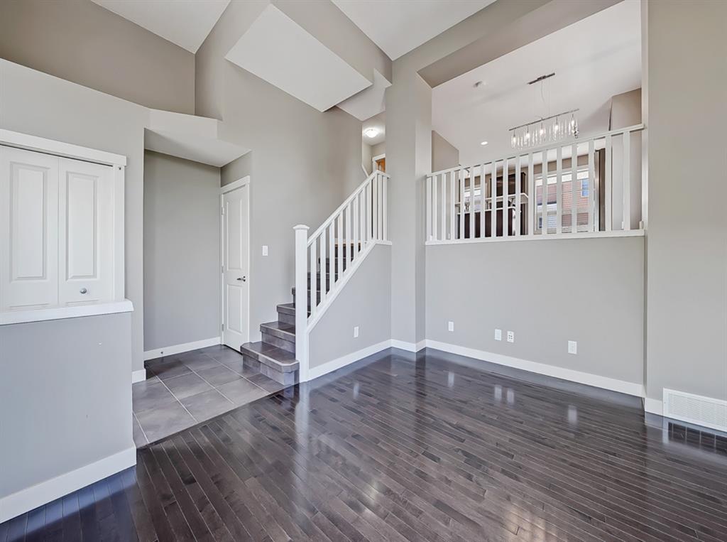 27 Aspen Hills Common Southwest, Calgary, 2 Bedrooms Bedrooms, 0 ,2.5 BathroomsBathrooms,Condos/Townhouses,For Rent,Mosaic of Aspen Hills,27 Aspen Hills Common Southwest,0,3117