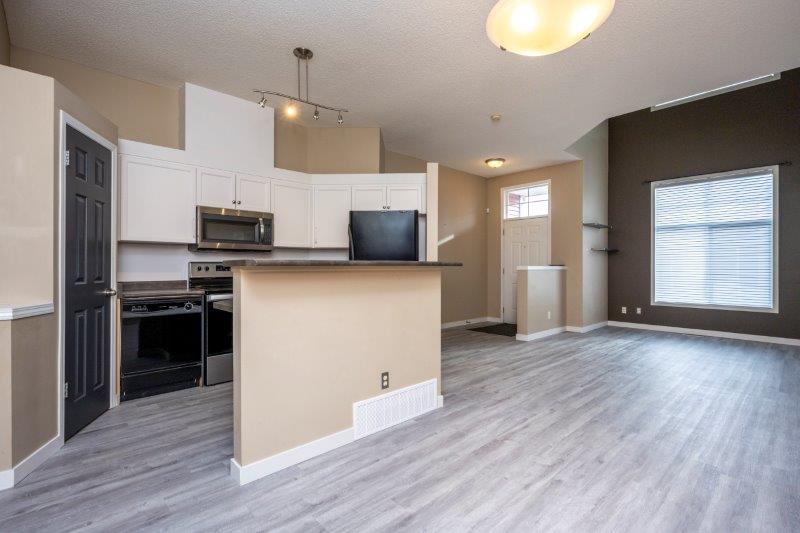 109 Mckenzie Towne Gate South East, Calgary, 2 Bedrooms Bedrooms, ,2.5 BathroomsBathrooms,Condos/Townhouses,Rented,Mosaic McKenzie,109 Mckenzie Towne Gate South East,3123