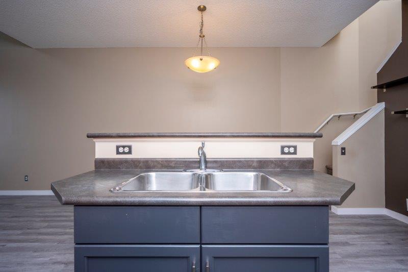 109 Mckenzie Towne Gate South East, Calgary, 2 Bedrooms Bedrooms, ,2.5 BathroomsBathrooms,Condos/Townhouses,Rented,Mosaic McKenzie,109 Mckenzie Towne Gate South East,3123