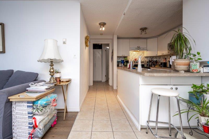 508, 110 2 Avenue Southeast, Calgary, 2 Bedrooms Bedrooms, ,2 BathroomsBathrooms,Condos/Townhouses,Rented,Broadview Gardens Close,508, 110 2 Avenue Southeast,3126
