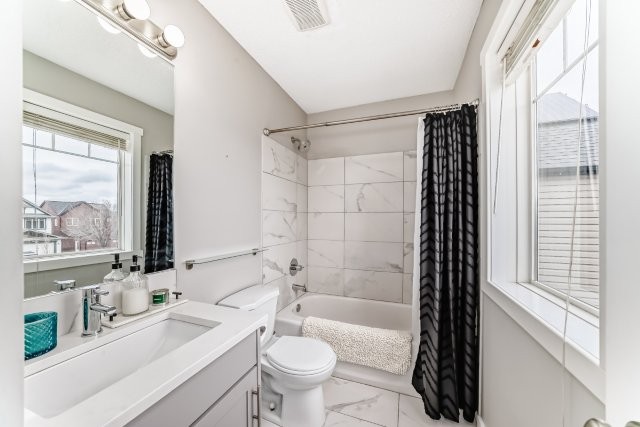 615 Copperfield Boulevard Southeast, Calgary, 3.5 Bedrooms Bedrooms, ,2.5 BathroomsBathrooms,Houses,Rented,615 Copperfield Boulevard Southeast,3131