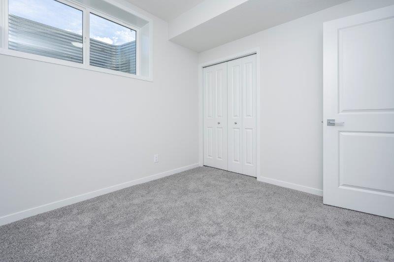 18 Yarrow Street, Okotoks, 1 Bedroom Bedrooms, ,1 BathroomBathrooms,Houses,Rented,18 Yarrow Street,3136