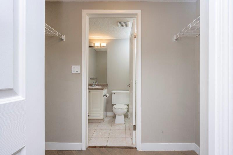907, 683 10 Street SW, Calgary, 2 Bedrooms Bedrooms, 0 ,2 BathroomsBathrooms,Condos/Townhouses,For Rent,Vista West,907, 683 10 Street SW,0,3144