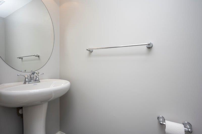 105 Windstone Park Southwest, Airdrie, 2 Bedrooms Bedrooms, ,1.5 BathroomsBathrooms,Condos/Townhouses,For Rent,105 Windstone Park Southwest,3159