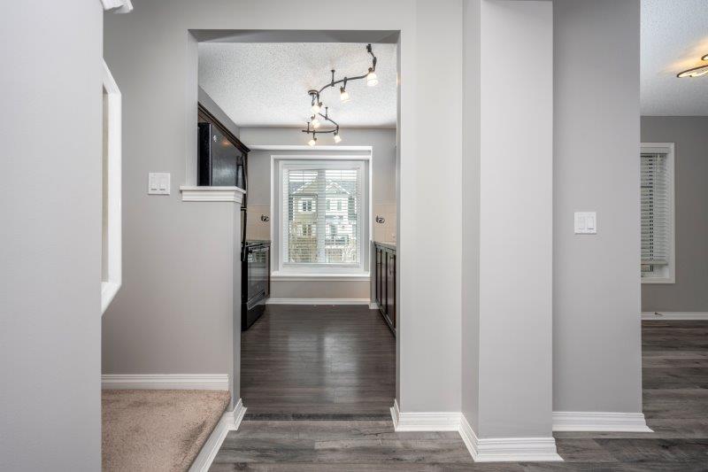 105 Windstone Park Southwest, Airdrie, 2 Bedrooms Bedrooms, ,1.5 BathroomsBathrooms,Condos/Townhouses,For Rent,105 Windstone Park Southwest,3159