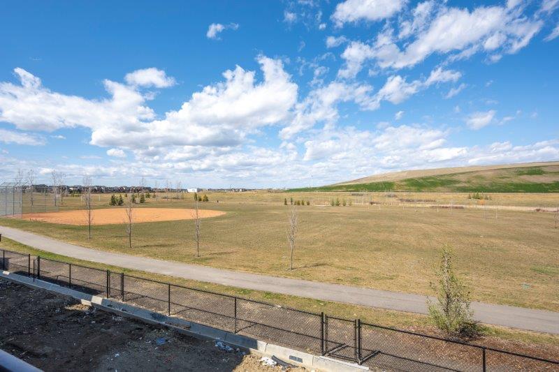 44 Walgrove Place Southeast, Calgary, 3 Bedrooms Bedrooms, ,3 BathroomsBathrooms,Houses,For Rent,44 Walgrove Place Southeast,3160