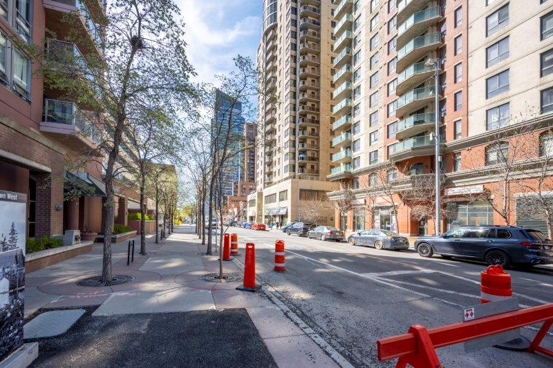 2201, 650 10 Street SW, Calgary, 2 Bedrooms Bedrooms, ,2 BathroomsBathrooms,Condos/Townhouses,For Rent,Axxis,2201, 650 10 Street SW,3162