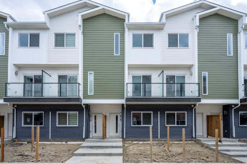 614 Red Sky Villas NE, Calgary, 3 Bedrooms Bedrooms, ,3.5 BathroomsBathrooms,Condos/Townhouses,For Rent,614 Red Sky Villas NE,3163