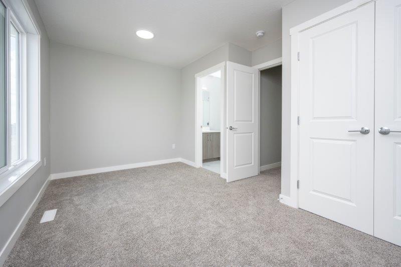 614 Red Sky Villas NE, Calgary, 3 Bedrooms Bedrooms, ,3.5 BathroomsBathrooms,Condos/Townhouses,For Rent,614 Red Sky Villas NE,3163