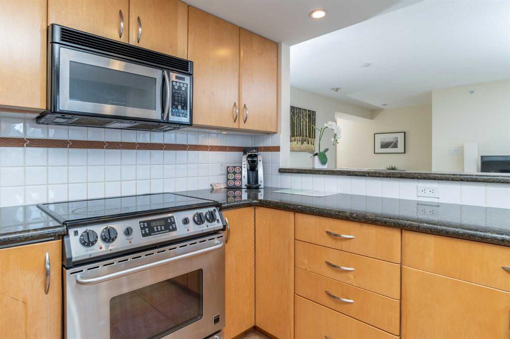 404, 1108 6 Ave SW, Calgary, 2 Bedrooms Bedrooms, ,2 BathroomsBathrooms,Condos/Townhouses,For Sale,The Marquis,4,3164