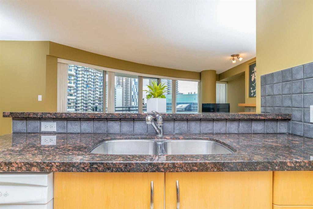 1403, 1088 6 Ave SW, Calgary, 1 Bedroom Bedrooms, ,1 BathroomBathrooms,Condos/Townhouses,For Sale,Barclay at Riverwest,14,3165