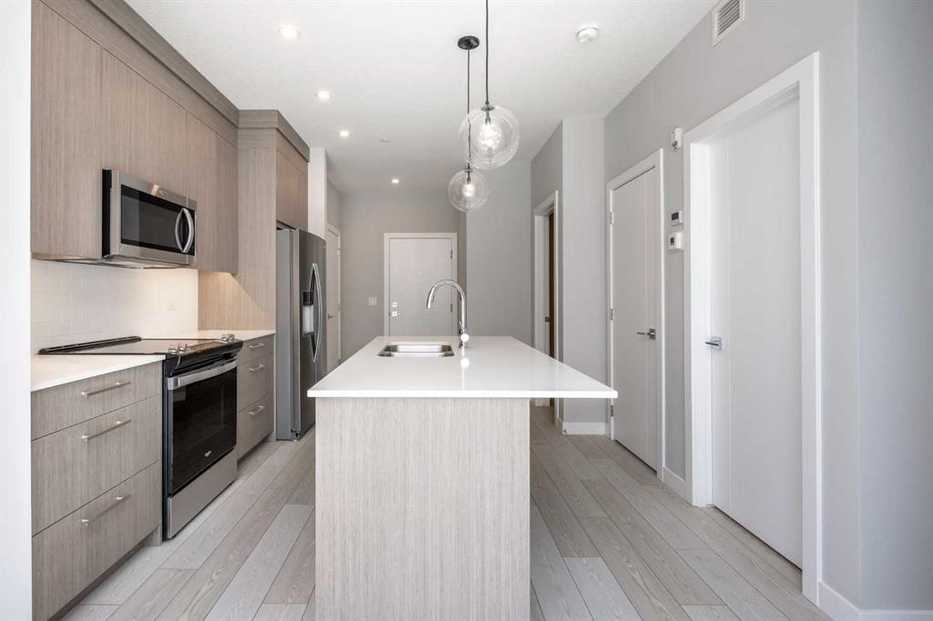 4104, 6 merganser Drive W, Chestermer, 2 Bedrooms Bedrooms, ,1 BathroomBathrooms,Condos/Townhouses,For Sale,1,3167