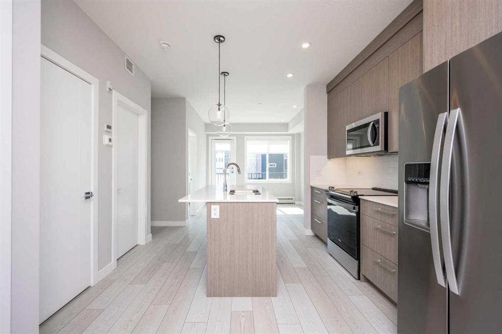 4104, 6 merganser Drive W, Chestermer, 2 Bedrooms Bedrooms, ,1 BathroomBathrooms,Condos/Townhouses,For Sale,1,3167