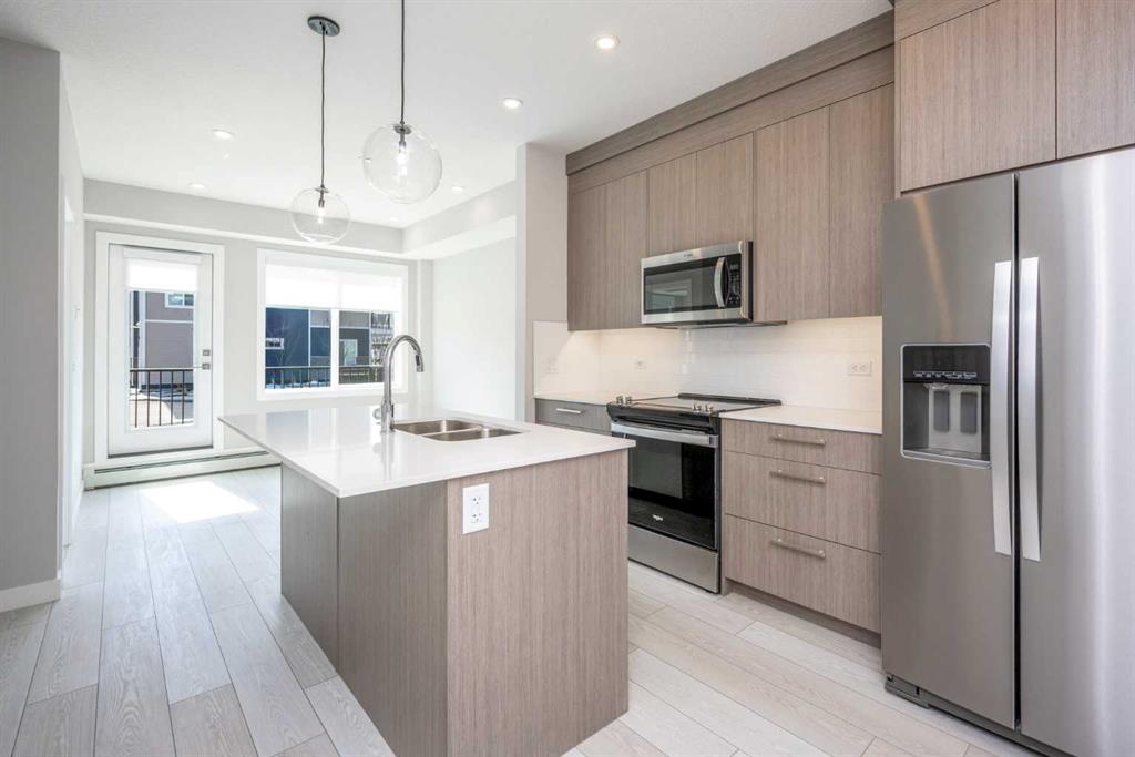 4104, 6 merganser Drive W, Chestermer, 2 Bedrooms Bedrooms, ,1 BathroomBathrooms,Condos/Townhouses,For Sale,1,3167