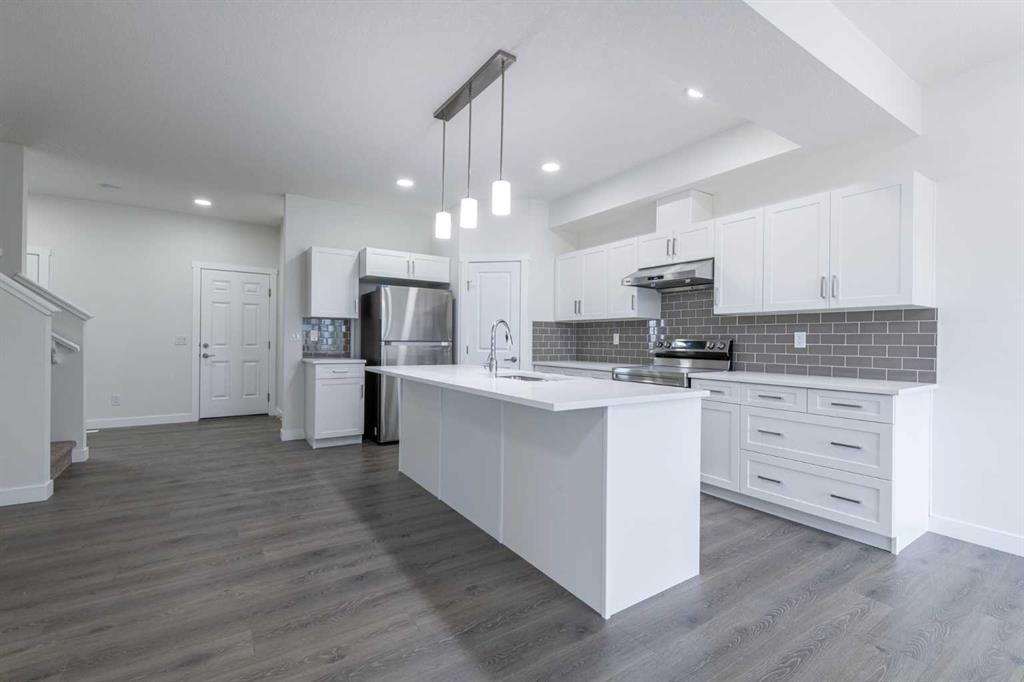 37 Walcrest Lane SE, Calgary, 3 Bedrooms Bedrooms, ,2 BathroomsBathrooms,Houses,For Sale,3168